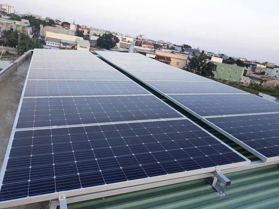 Câu Lạc Bộ Bida Tiền Điện 5 - 30 Triệu/Tháng Có Nên Lắp Điện Mặt Trời Không?